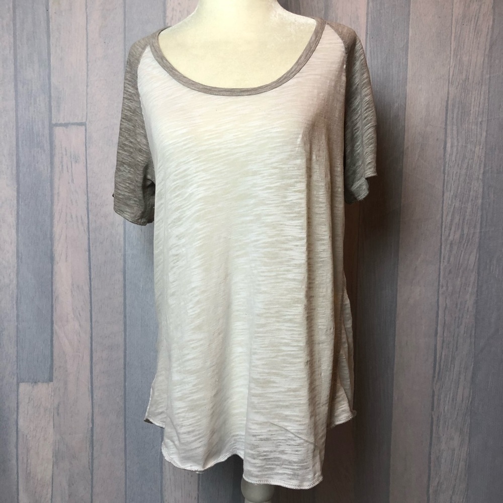 Wilfred Free Women’s Burnout Baseball T-Shirt